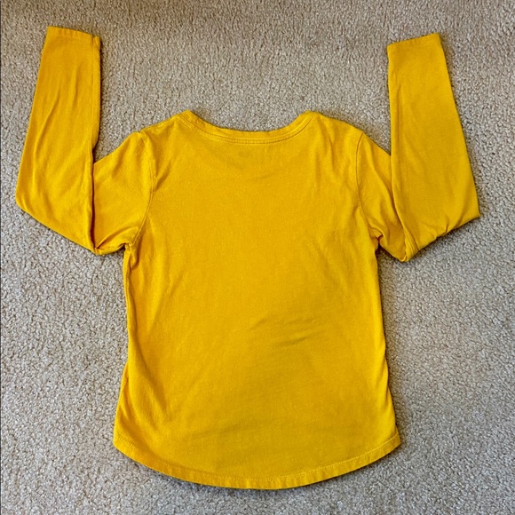 Old Navy Graphic Long Sleeve Tee - Picture 4 of 7